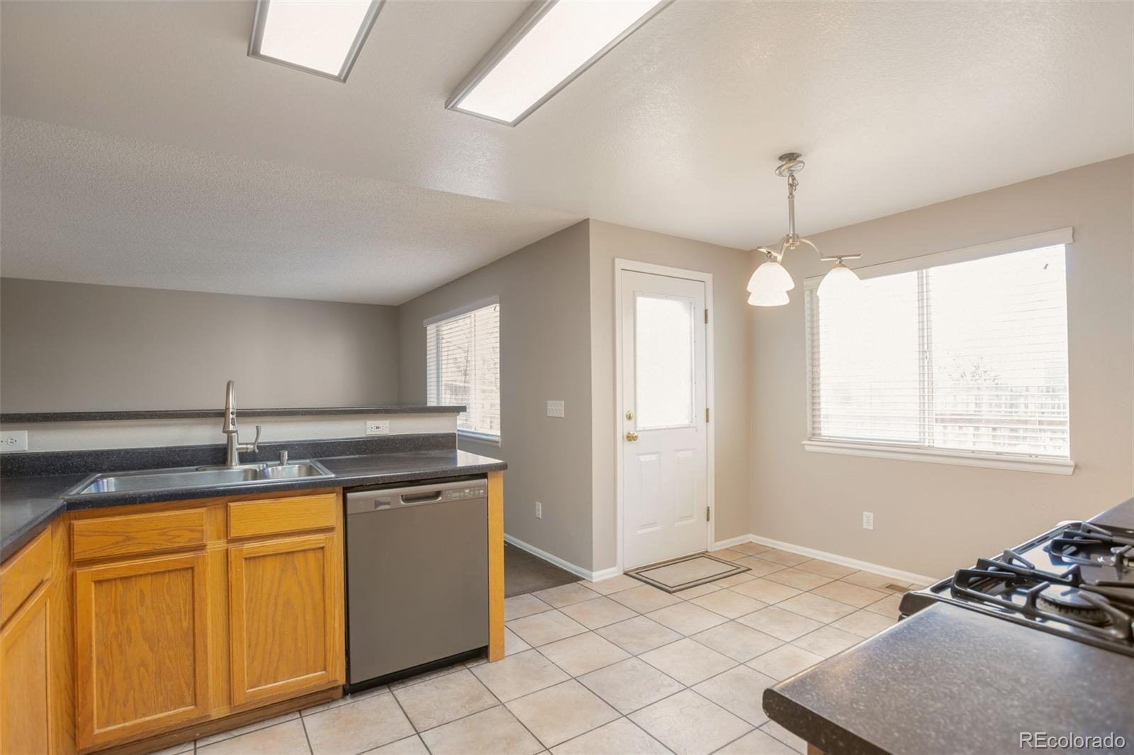 MLS Image #5 for 5327 s ukraine street,aurora, Colorado