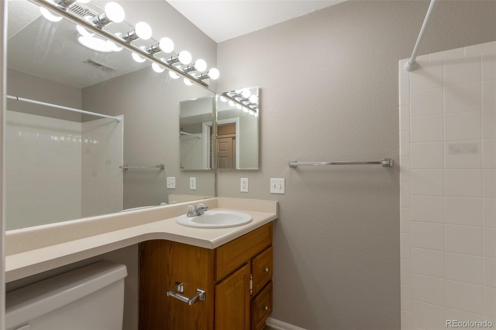 MLS Image #8 for 5327 s ukraine street,aurora, Colorado