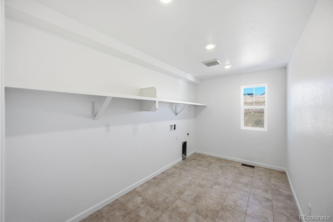 MLS Image #24 for 39803  penn road,elizabeth, Colorado