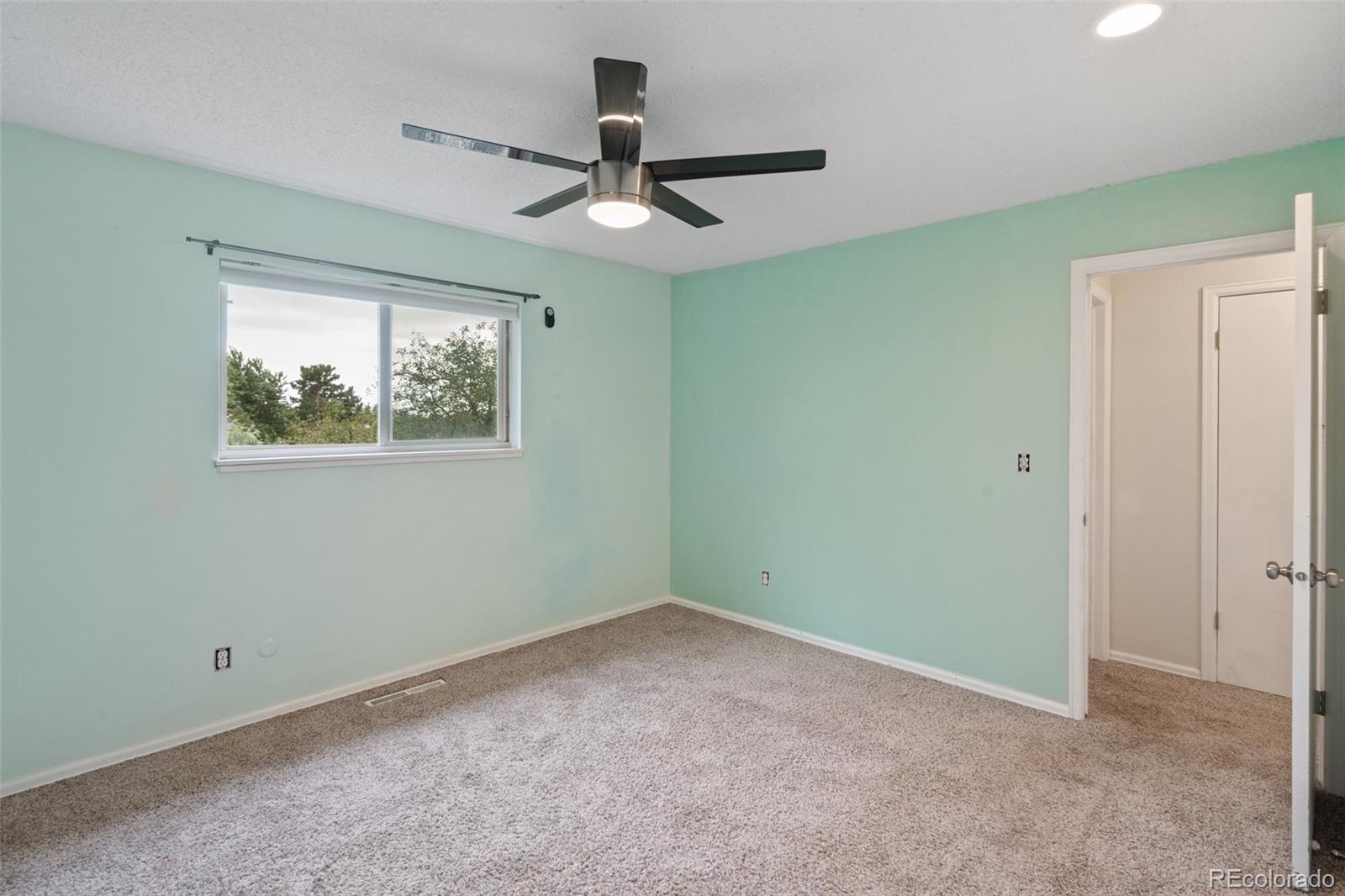 MLS Image #11 for 5045 n splendid circle,colorado springs, Colorado