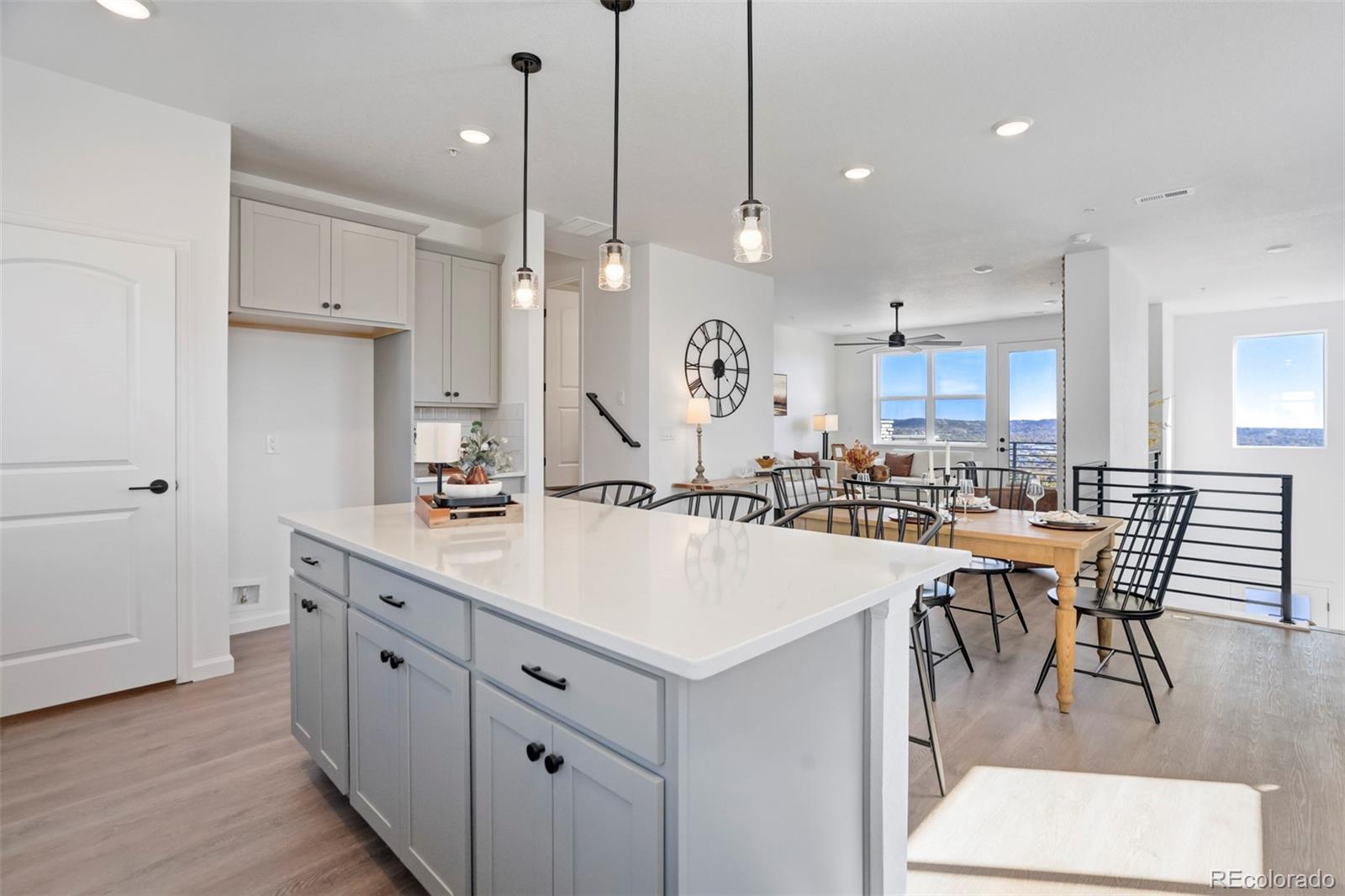 MLS Image #16 for 897  beckton heights,colorado springs, Colorado
