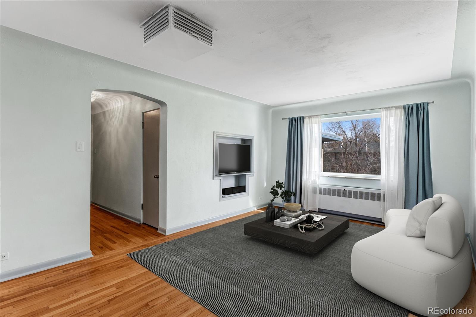 MLS Image #2 for 665 n washington street 8c,denver, Colorado
