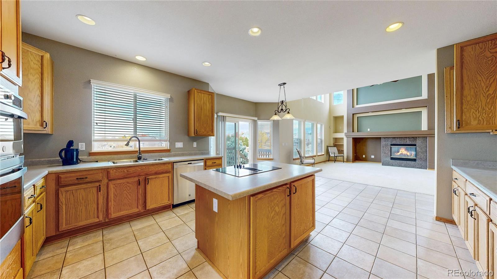 MLS Image #4 for 5904 s ukraine street,aurora, Colorado