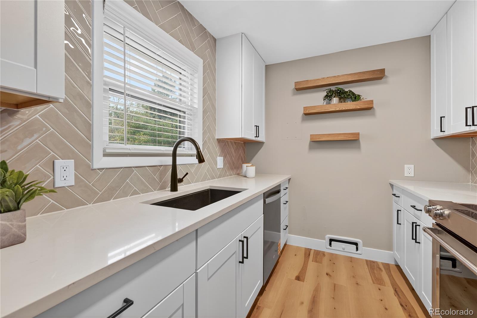 MLS Image #12 for 4910 e missouri avenue,denver, Colorado