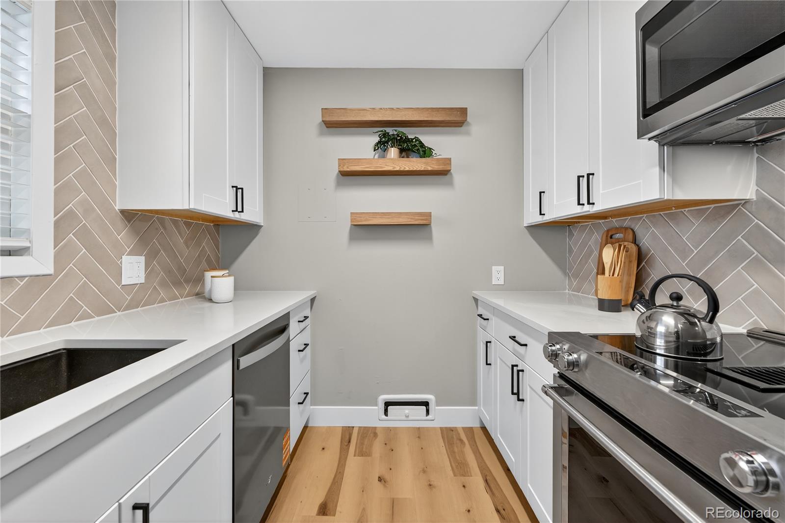 MLS Image #13 for 4910 e missouri avenue,denver, Colorado