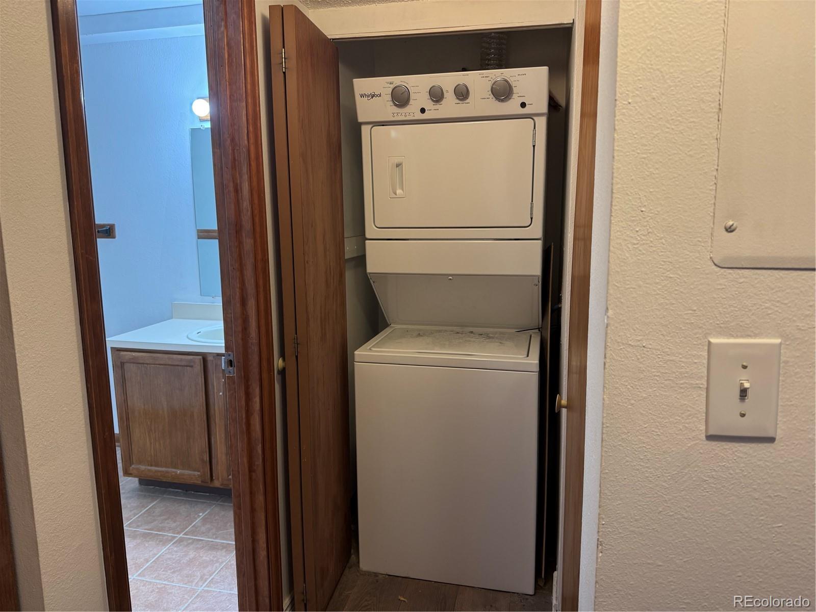 MLS Image #7 for 8731  dawson street,denver, Colorado