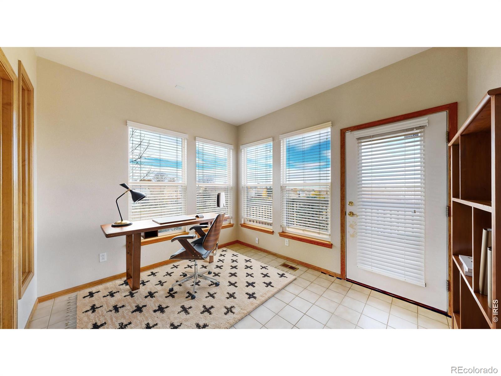 MLS Image #5 for 5904 s ukraine street,aurora, Colorado