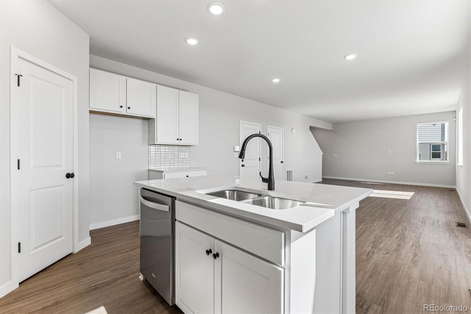 MLS Image #6 for 5816  farmstead place,mead, Colorado