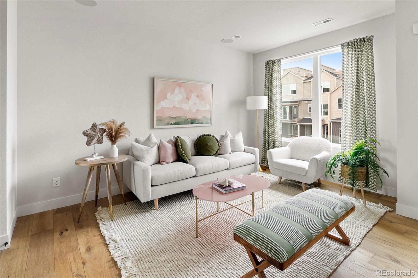 MLS Image #10 for 888 s valentia street,denver, Colorado