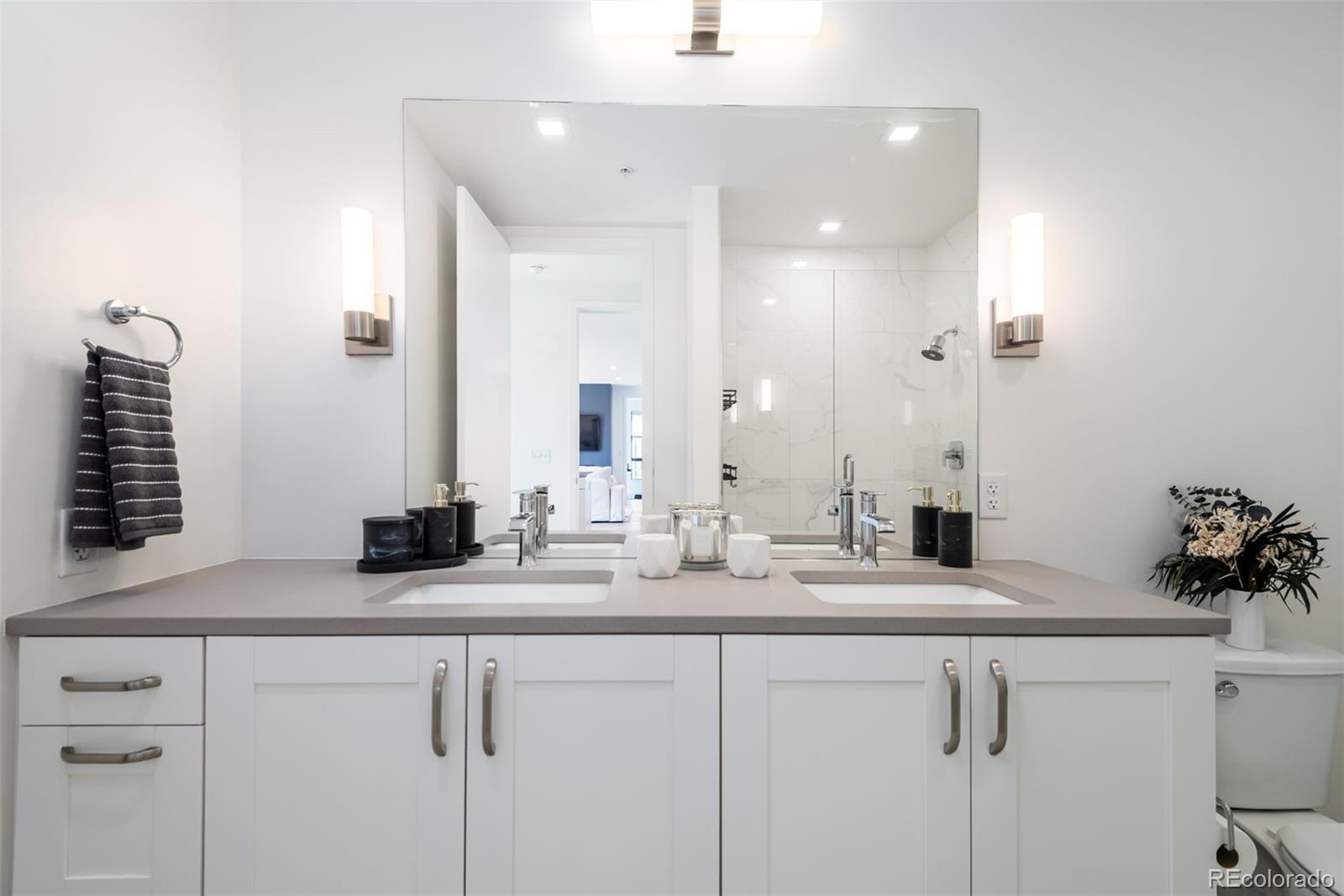 MLS Image #23 for 1735  central street 212,denver, Colorado