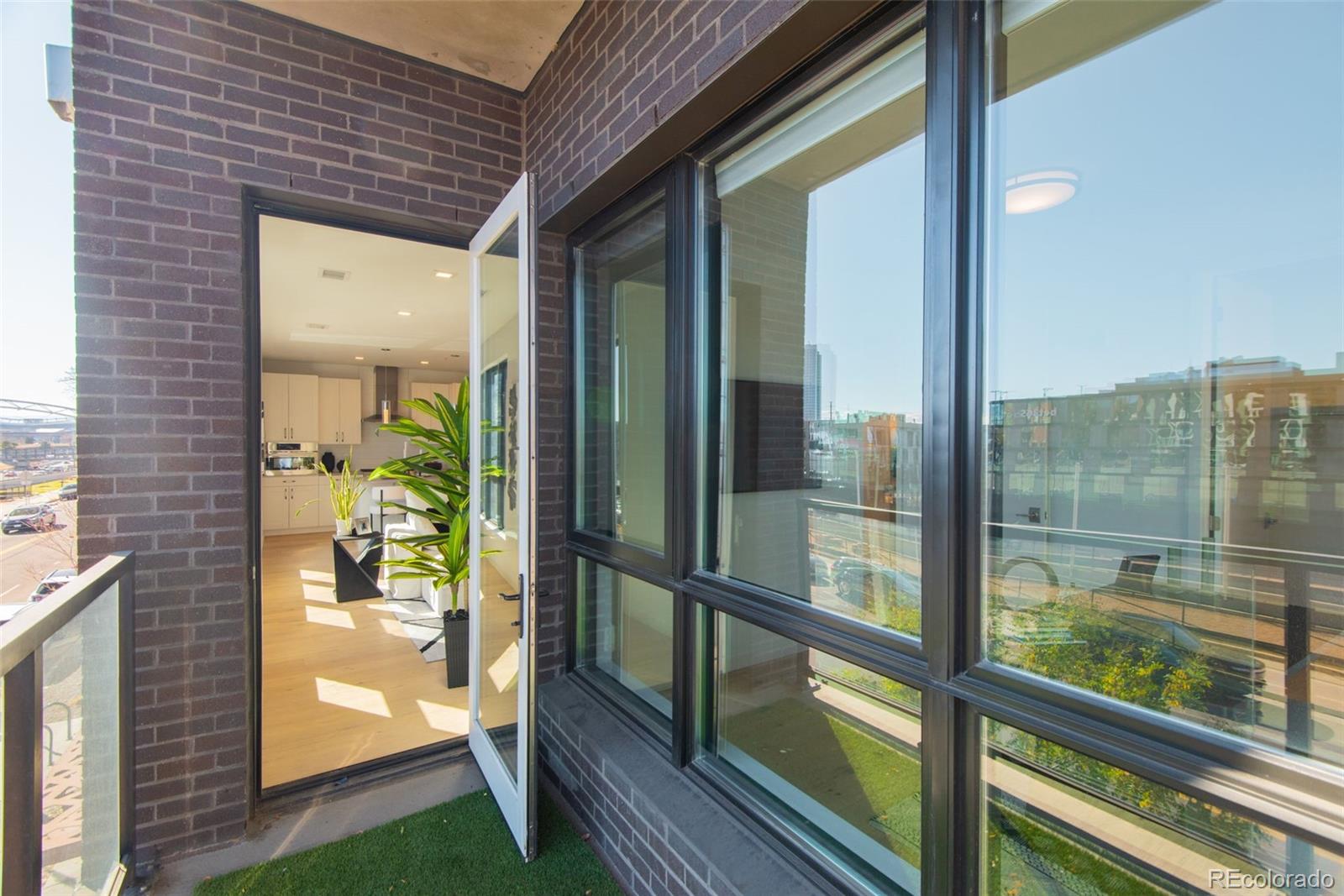 MLS Image #31 for 1735  central street 212,denver, Colorado