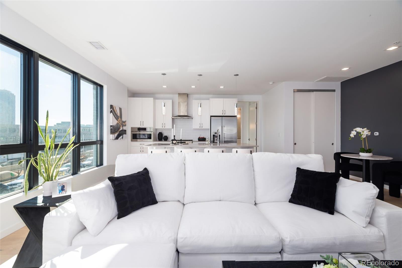 MLS Image #6 for 1735  central street 212,denver, Colorado