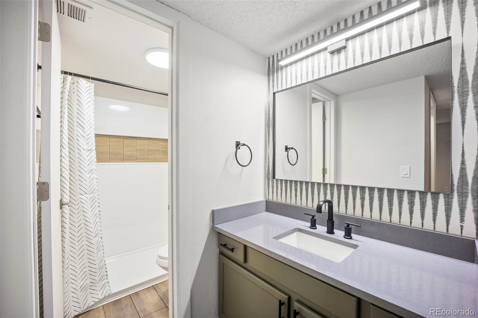MLS Image #9 for 7665 e eastman avenue c101,denver, Colorado