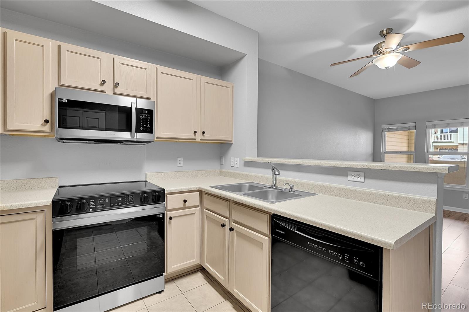 MLS Image #10 for 8707 e florida avenue,denver, Colorado