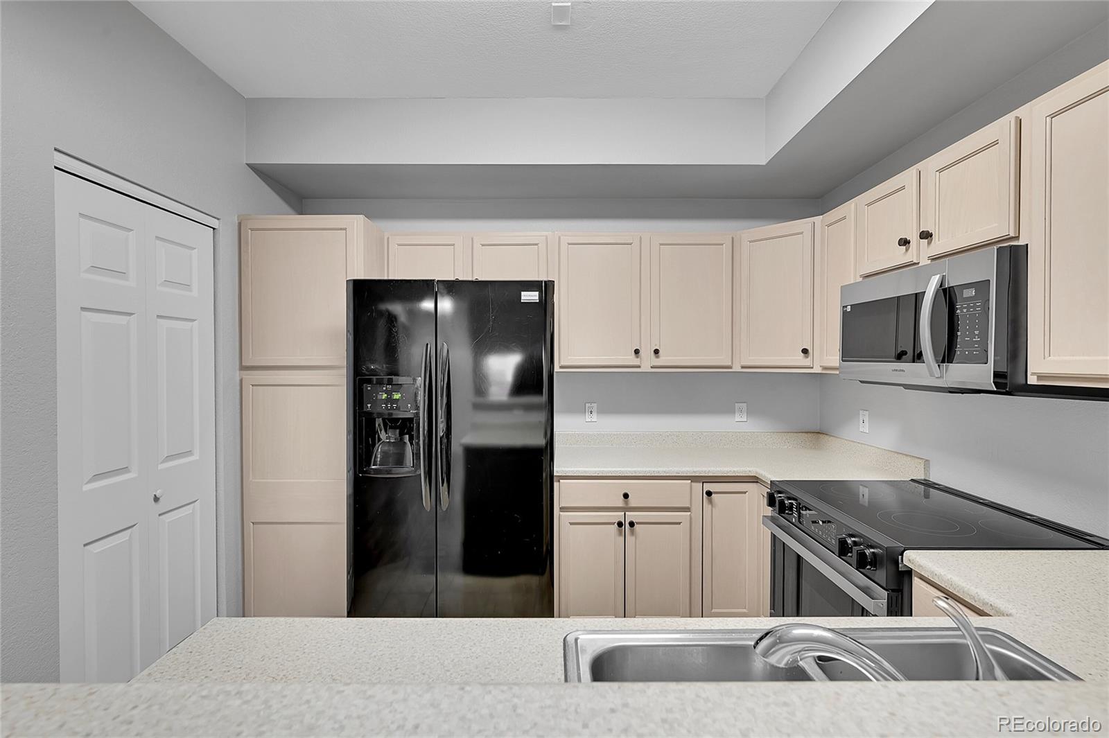 MLS Image #12 for 8707 e florida avenue,denver, Colorado