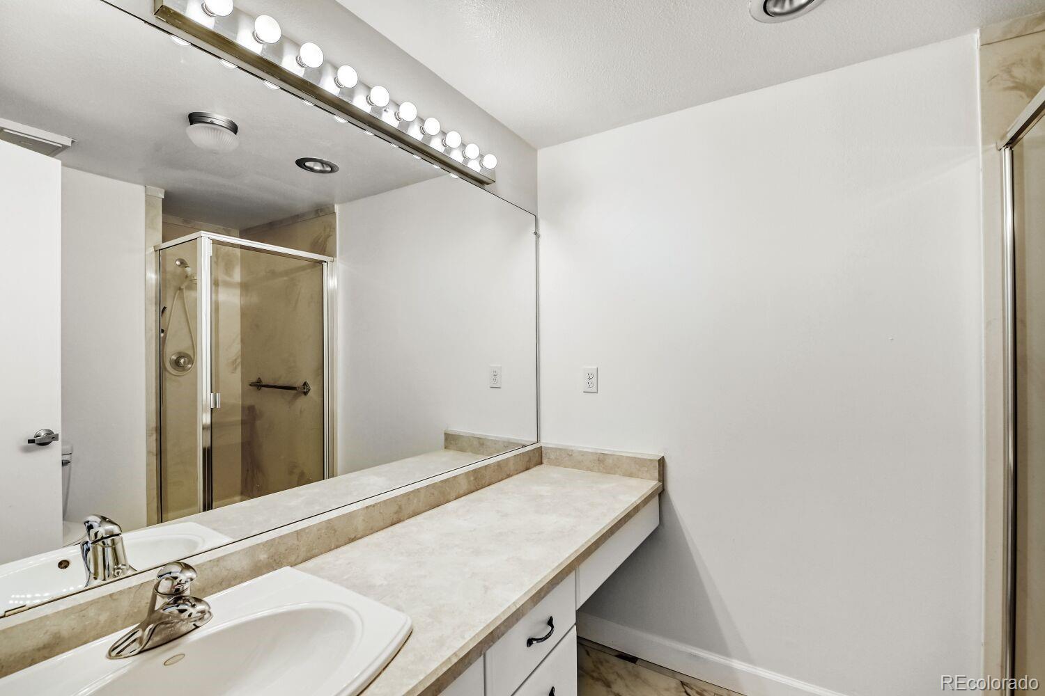 MLS Image #10 for 7877 e mississippi avenue 603,denver, Colorado