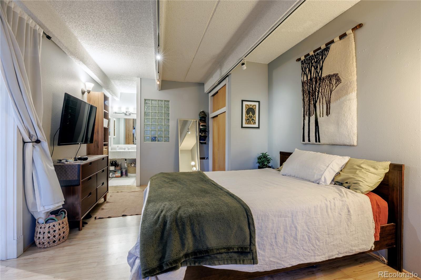 MLS Image #13 for 555 e 10th avenue 416,denver, Colorado