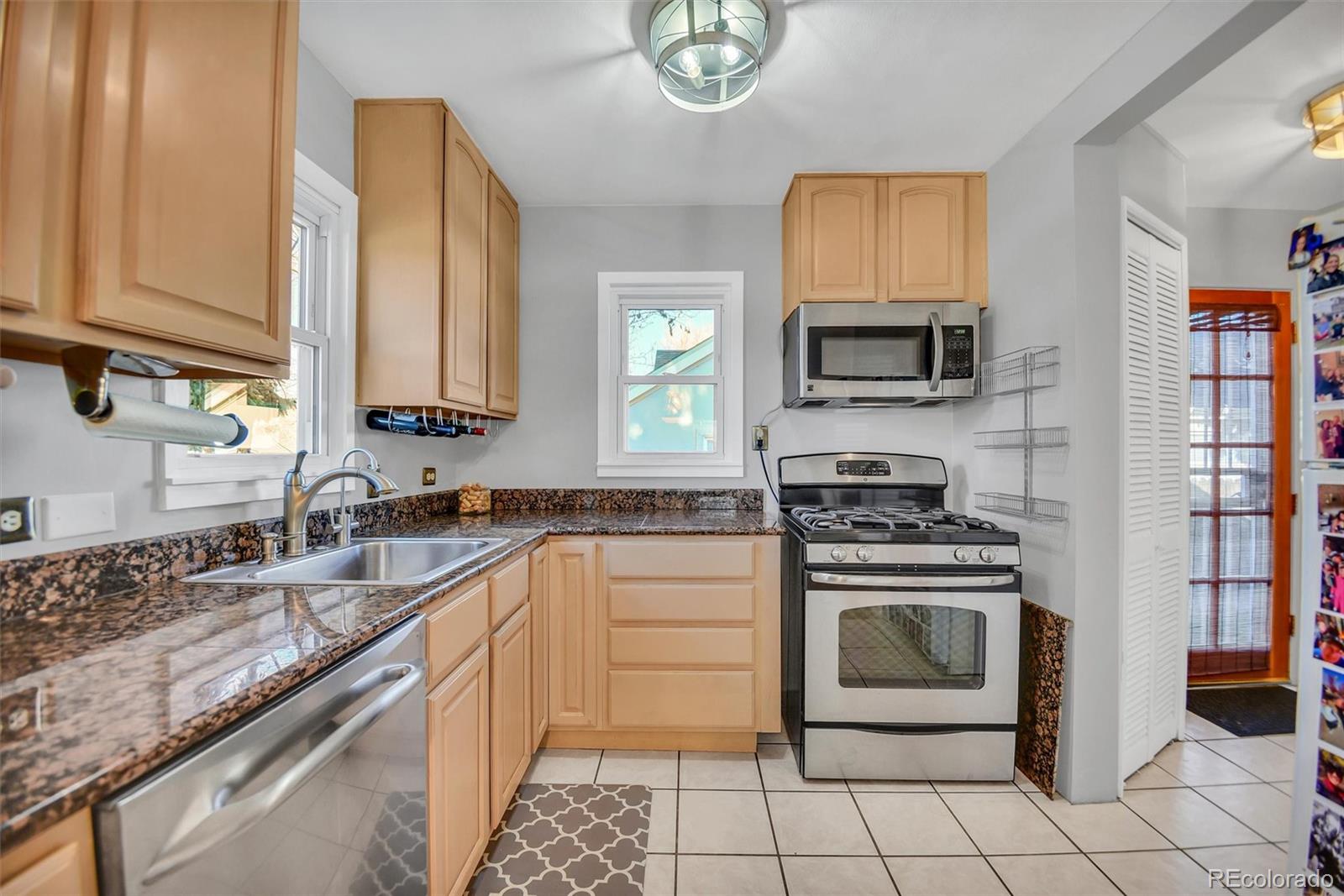 MLS Image #10 for 2628 s high street,denver, Colorado