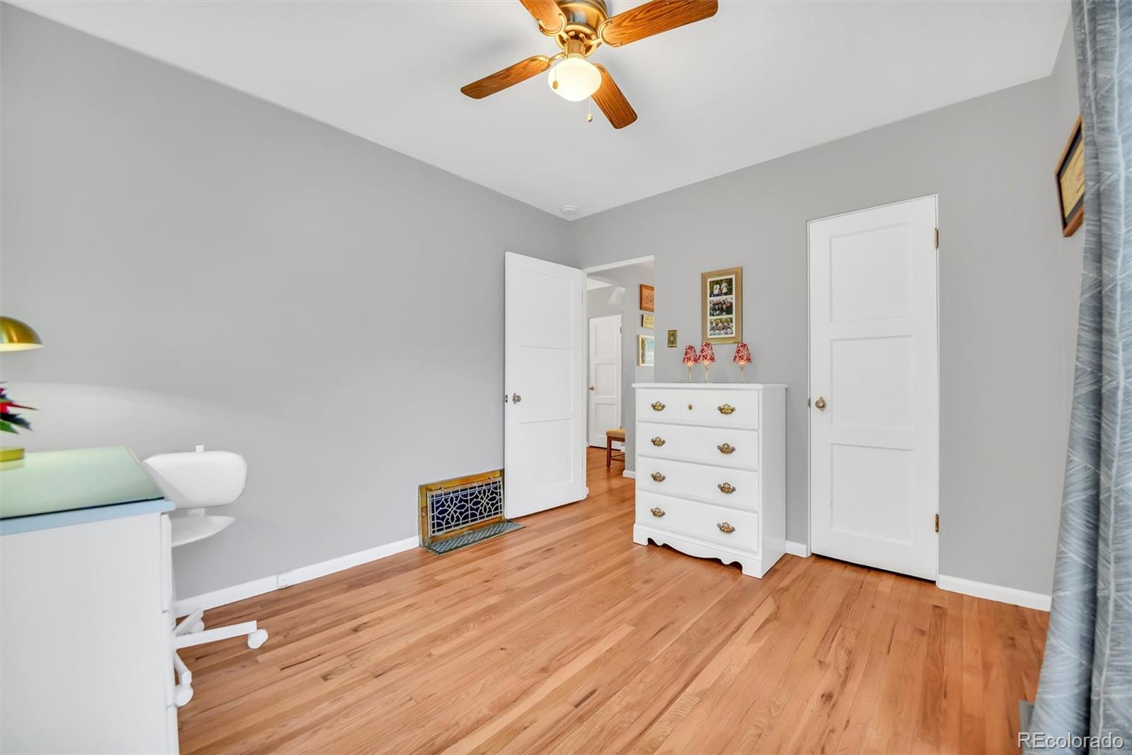 MLS Image #18 for 2628 s high street,denver, Colorado