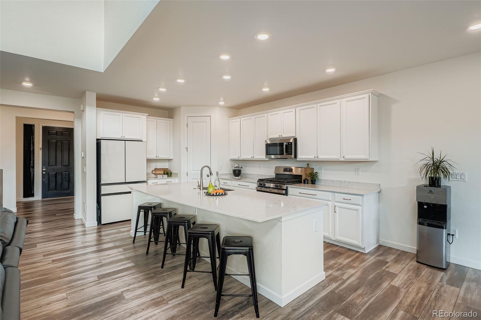 MLS Image #4 for 10008  vaughn street,commerce city, Colorado