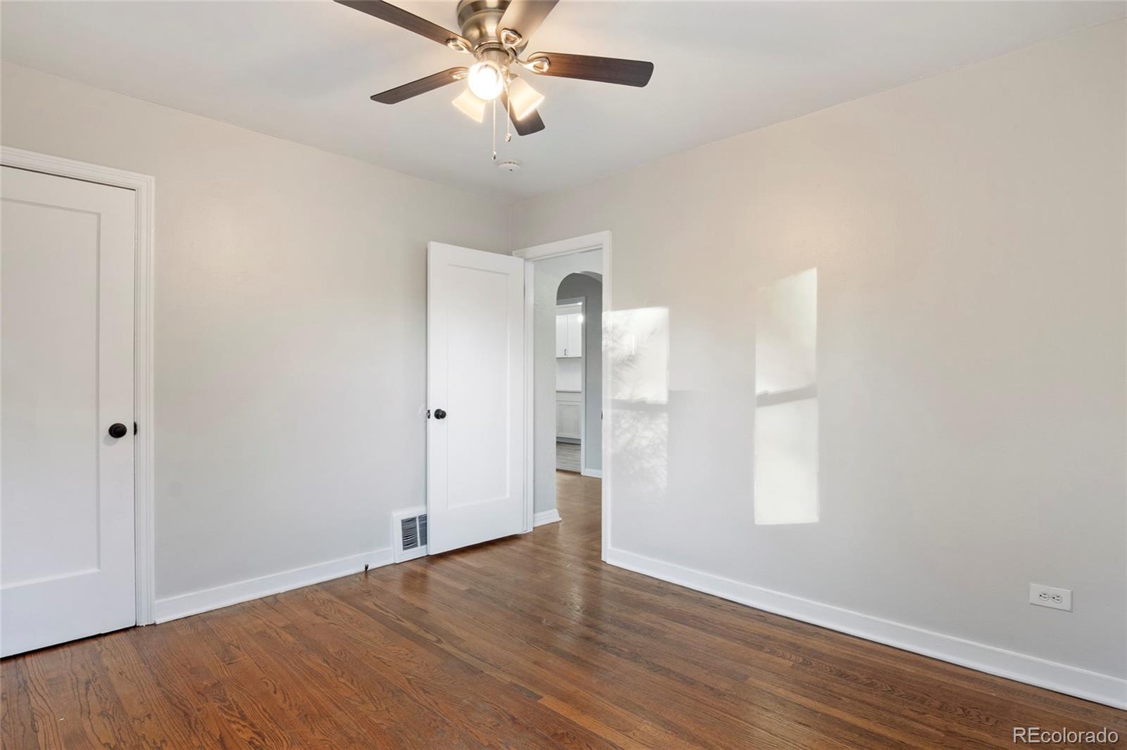 MLS Image #9 for 1444  willow street,denver, Colorado