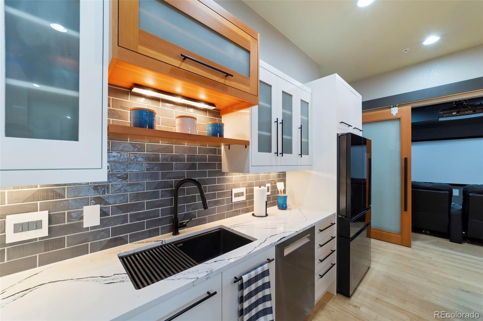 MLS Image #5 for 319 n tejon street,colorado springs, Colorado