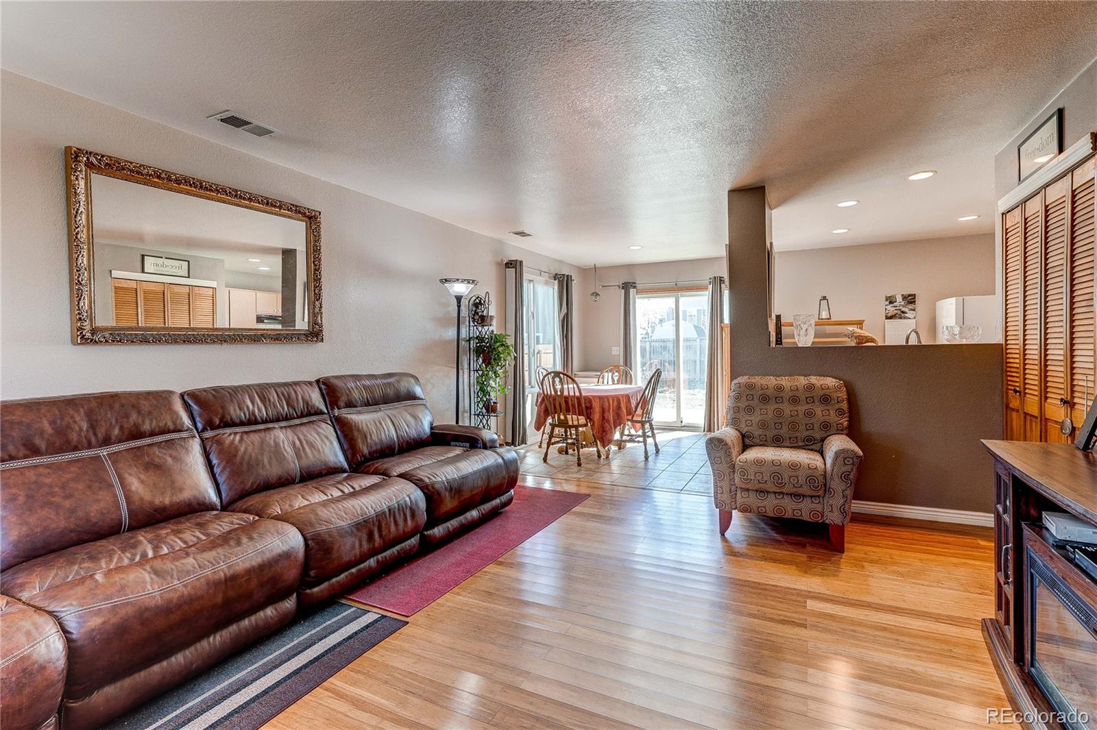 MLS Image #4 for 4884 e 101st court,thornton, Colorado