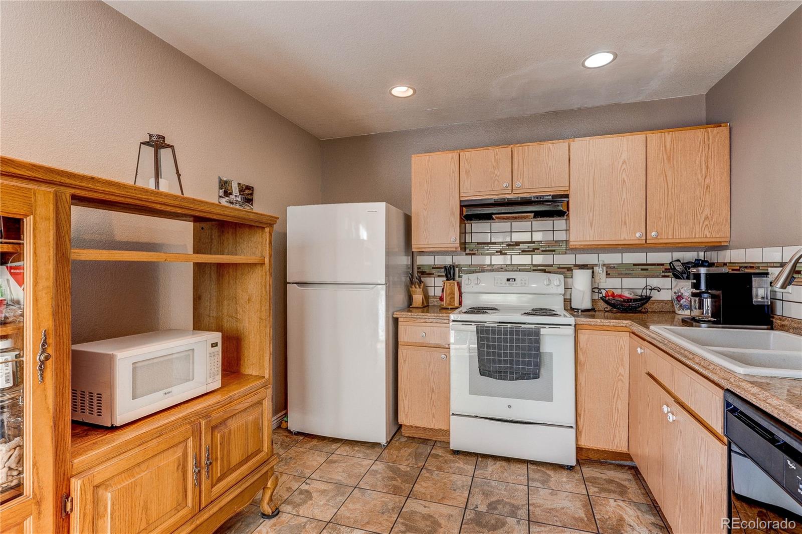 MLS Image #6 for 4884 e 101st court,thornton, Colorado