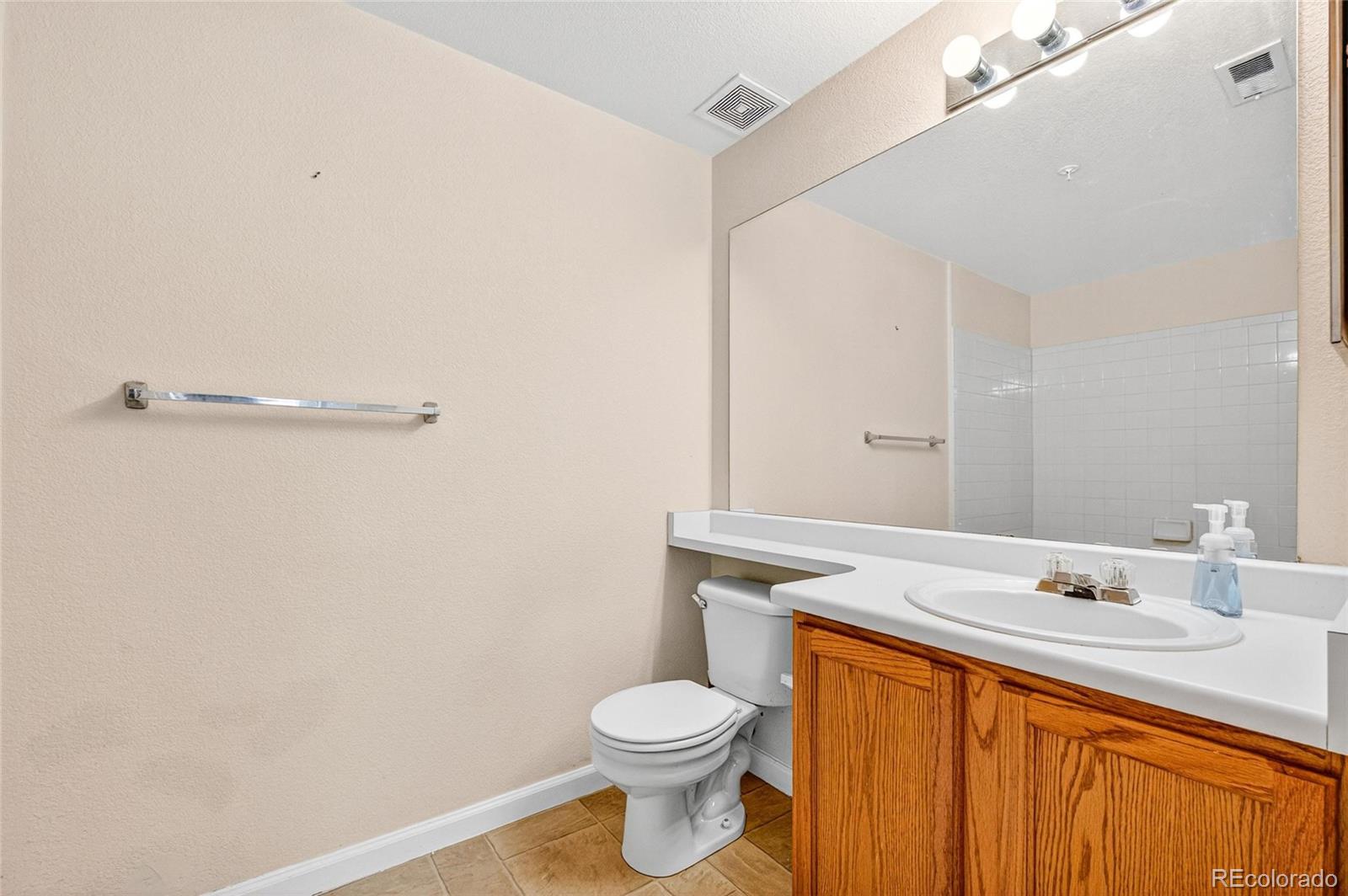 MLS Image #15 for 8707 e florida avenue,denver, Colorado