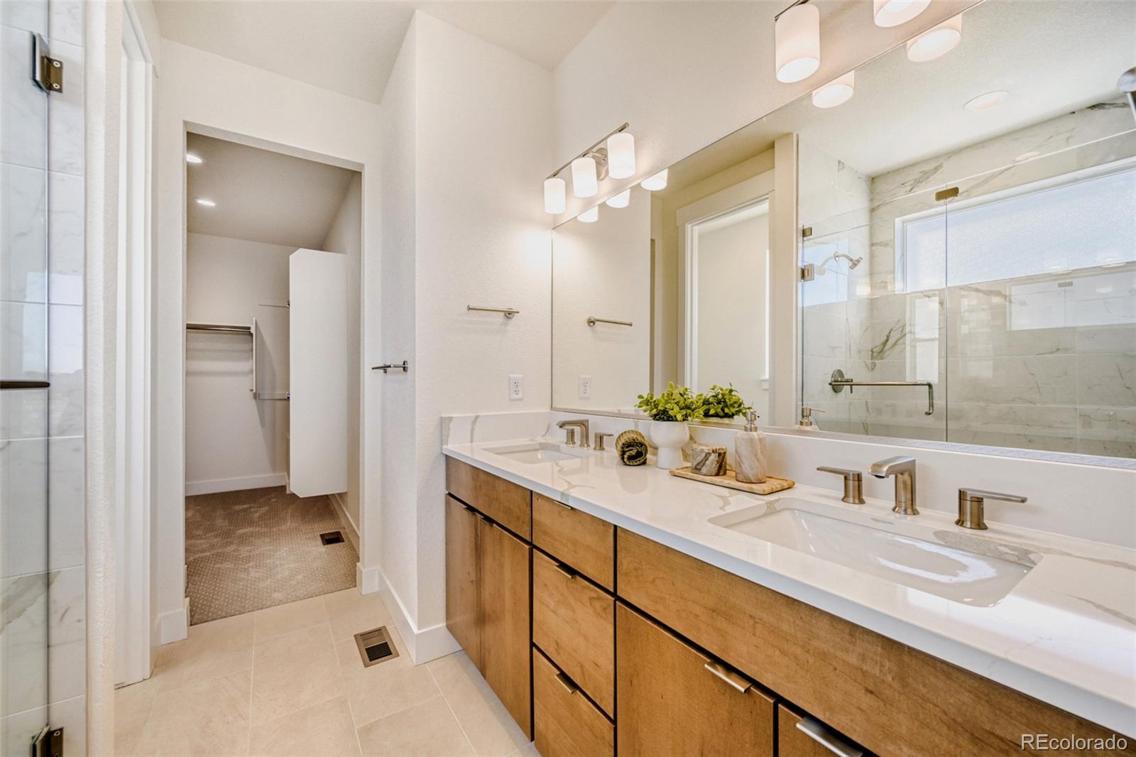 MLS Image #14 for 1727  keystone crest lane,colorado springs, Colorado