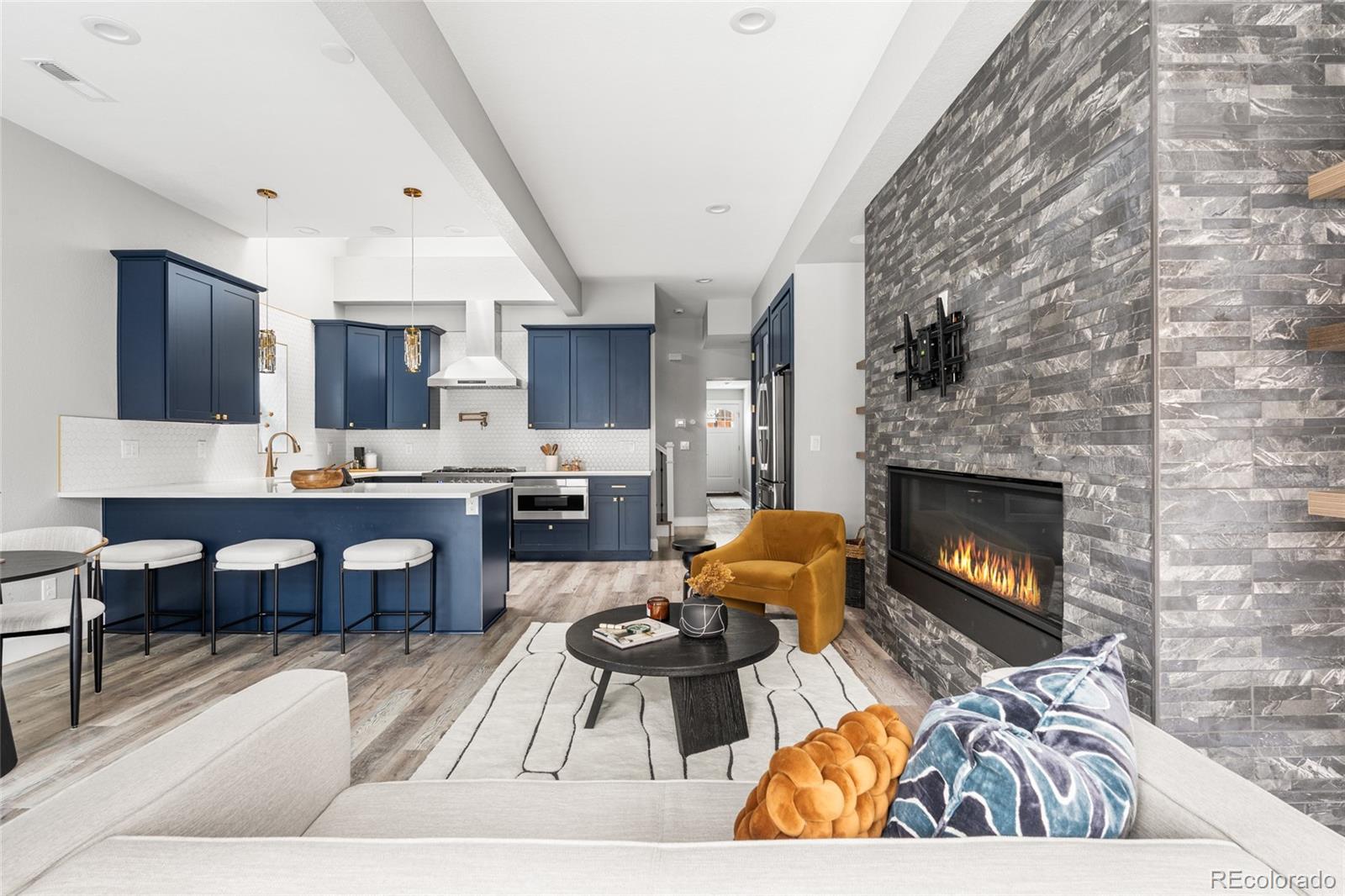 MLS Image #18 for 1742 n pearl street,denver, Colorado