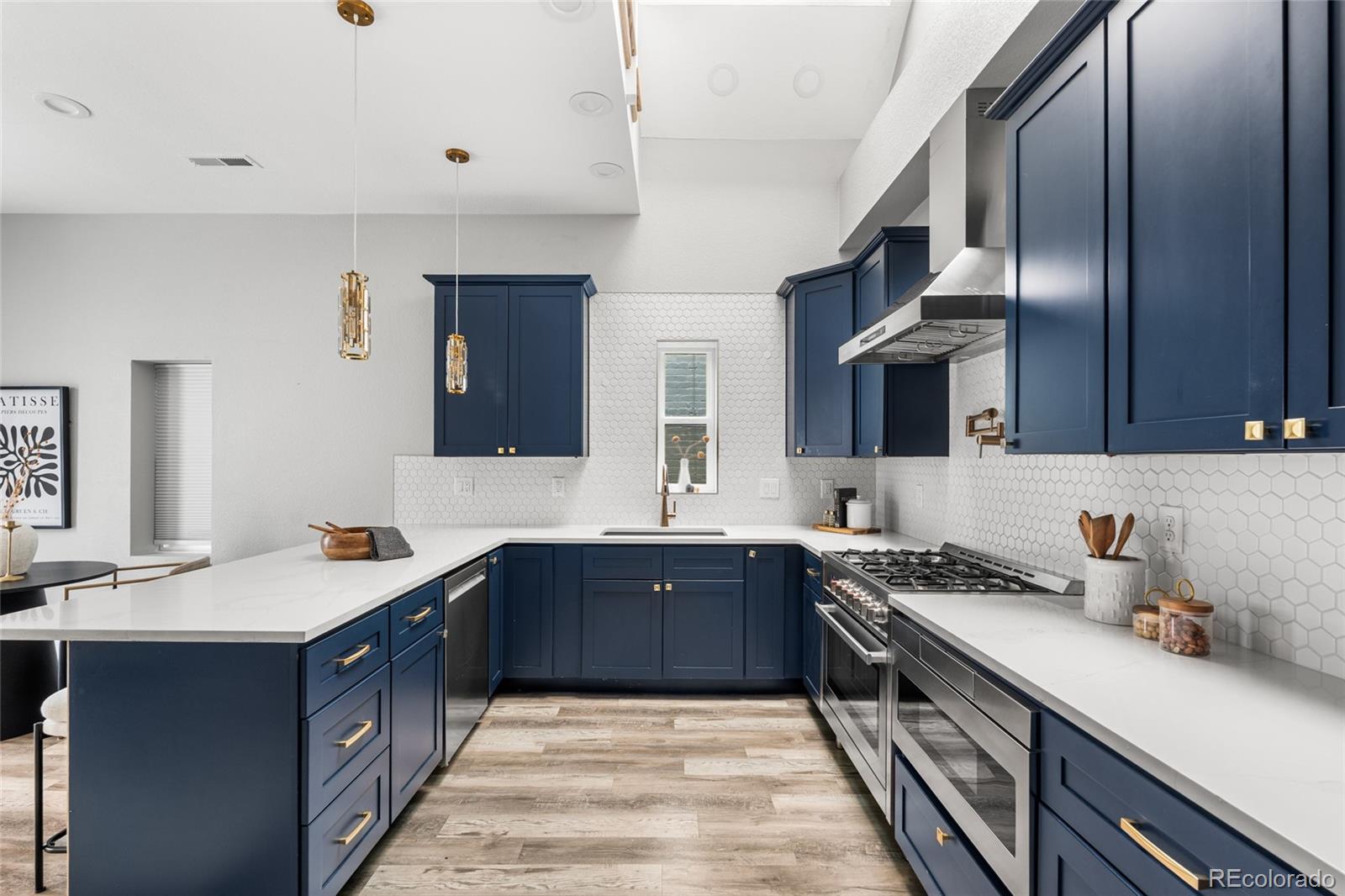 MLS Image #22 for 1742 n pearl street,denver, Colorado