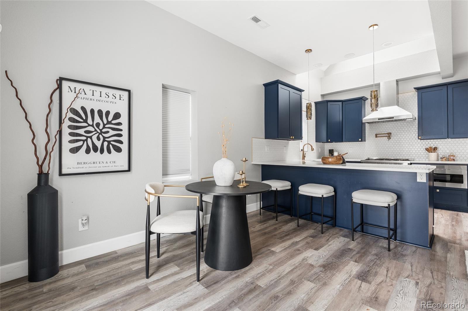 MLS Image #31 for 1742 n pearl street,denver, Colorado