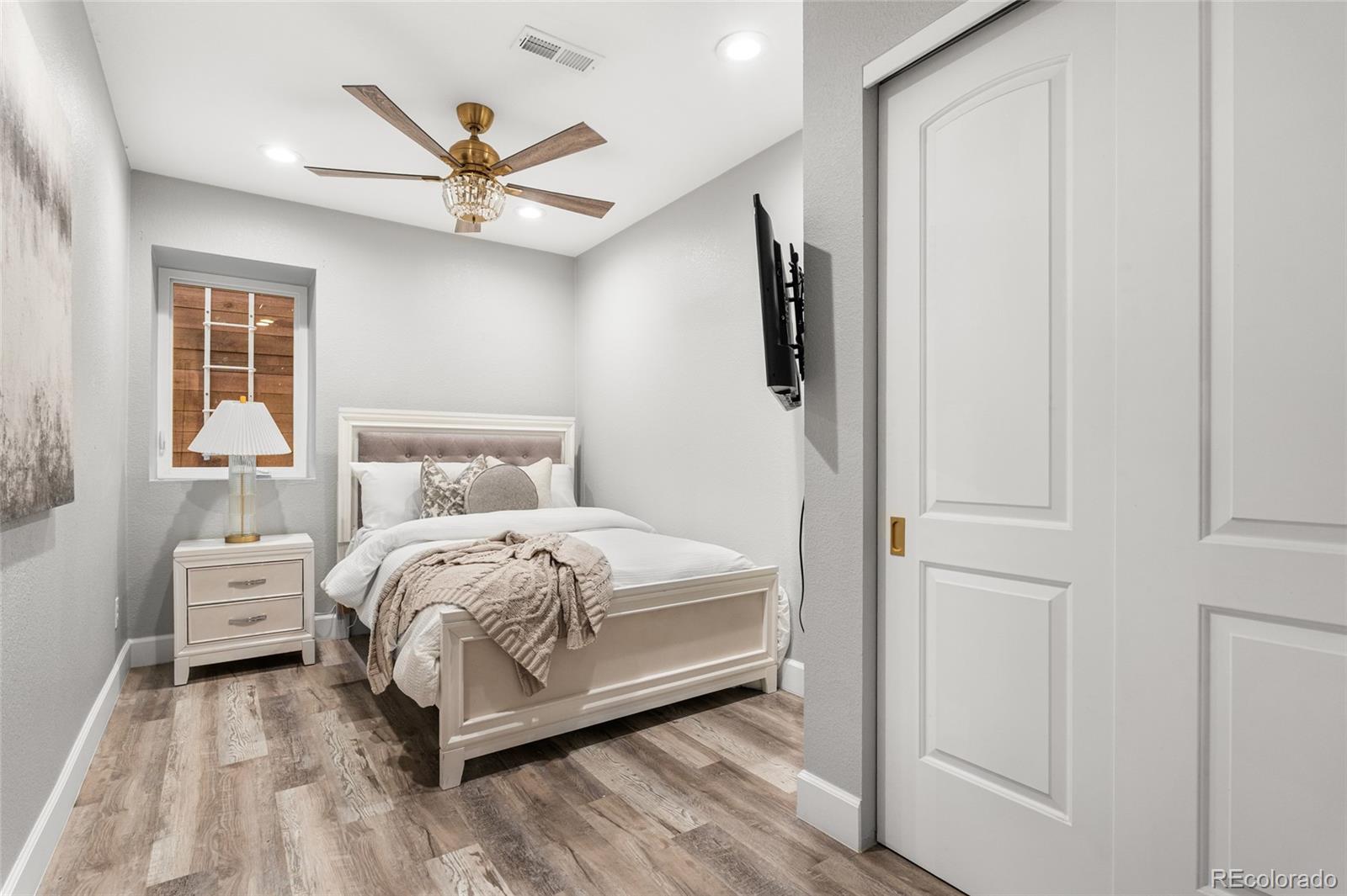 MLS Image #48 for 1742 n pearl street,denver, Colorado