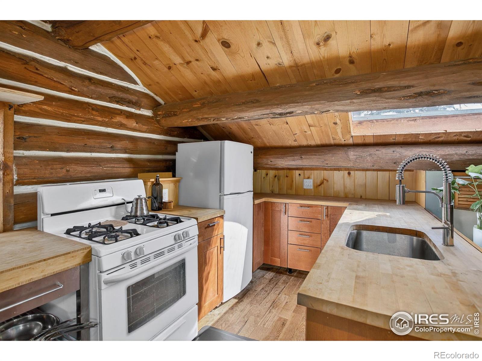 MLS Image #10 for 1327  weaver drive,boulder, Colorado