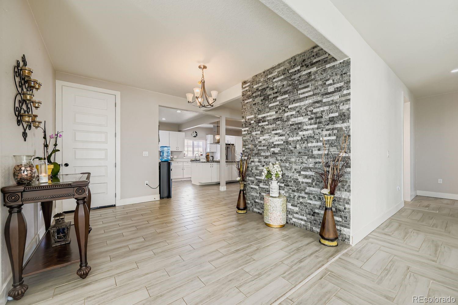 MLS Image #3 for 13871  county road 10 ,fort lupton, Colorado