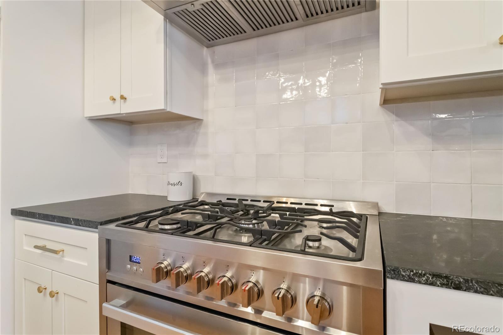 MLS Image #11 for 2647  high street,denver, Colorado
