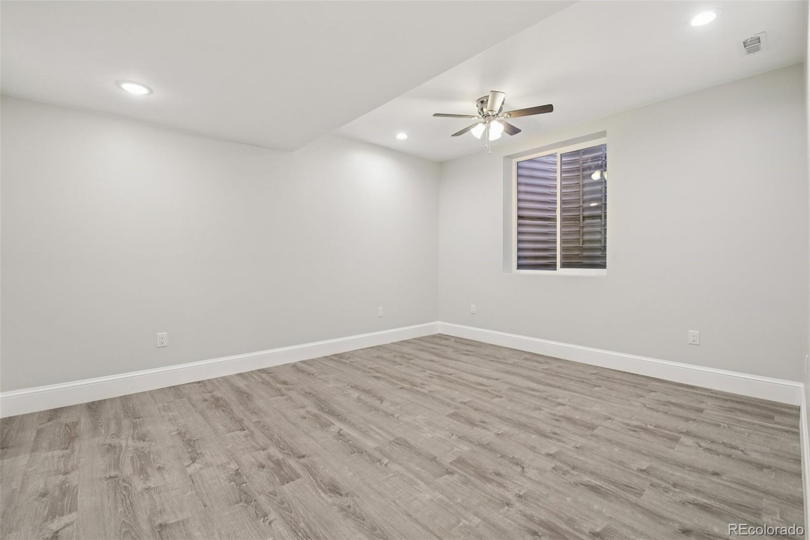 MLS Image #37 for 260 s grant street,denver, Colorado