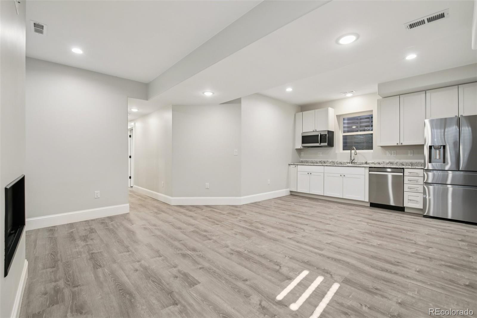 MLS Image #43 for 260 s grant street,denver, Colorado