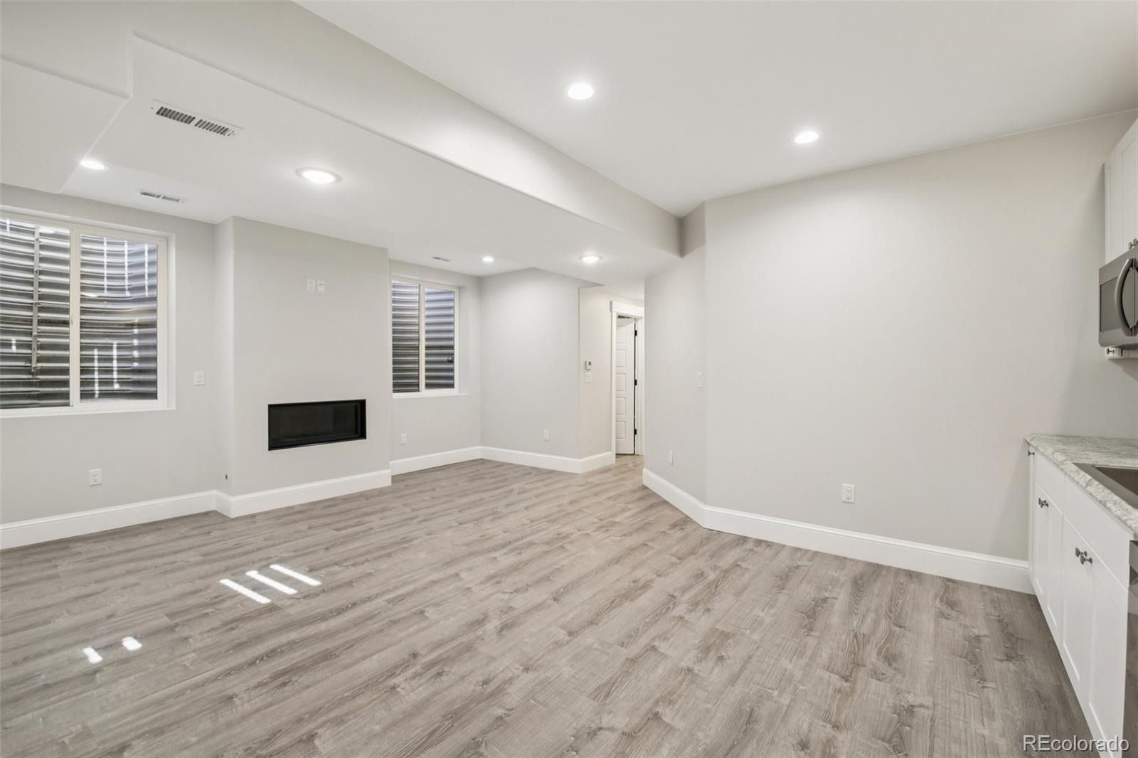 MLS Image #44 for 260 s grant street,denver, Colorado