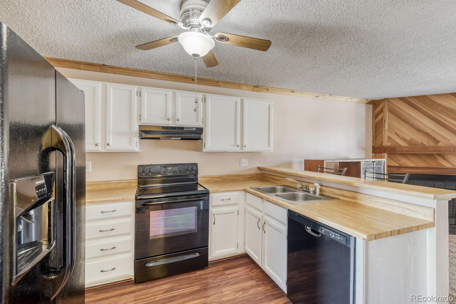 MLS Image #4 for 17477 e rice circle,aurora, Colorado