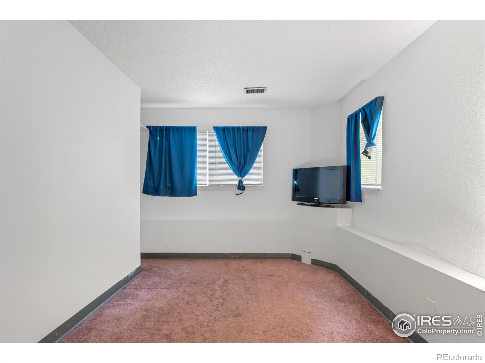 MLS Image #9 for 14509  andrews drive,denver, Colorado