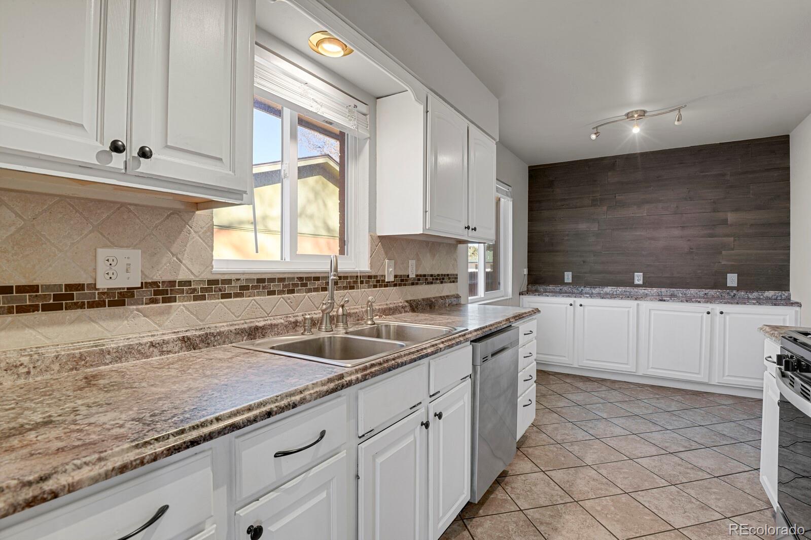 MLS Image #11 for 1722  auburn drive,colorado springs, Colorado