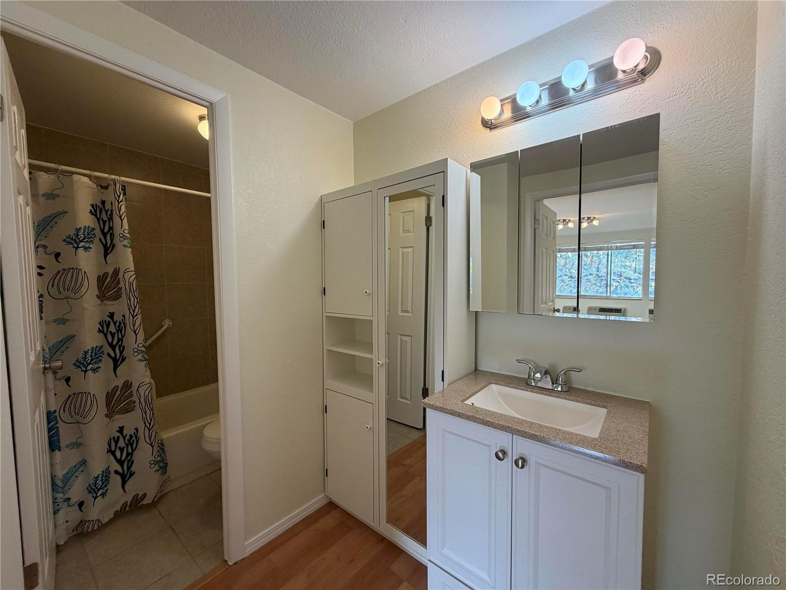 MLS Image #4 for 1304 s parker road 258,denver, Colorado