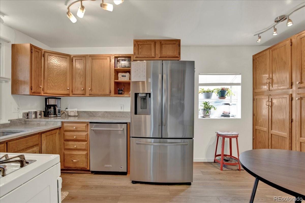MLS Image #7 for 5211  dover street,arvada, Colorado