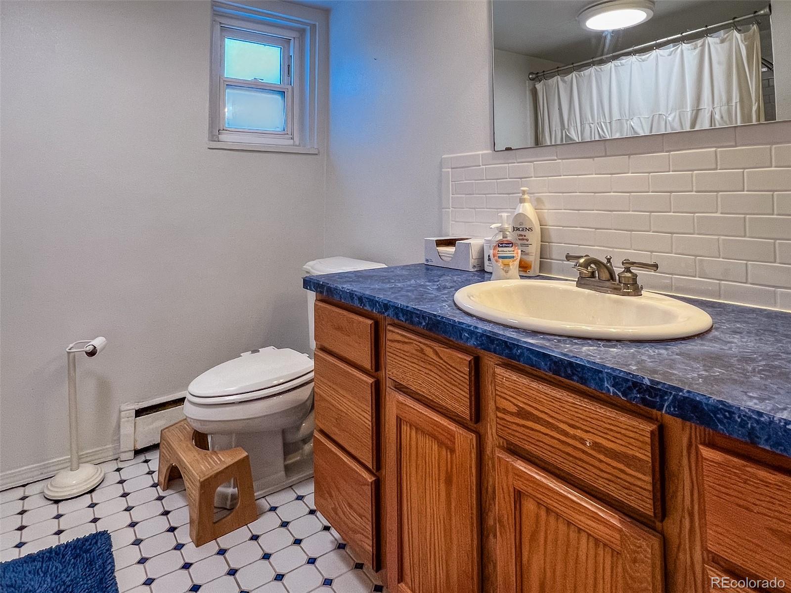 MLS Image #18 for 3279 s pearl street,englewood, Colorado