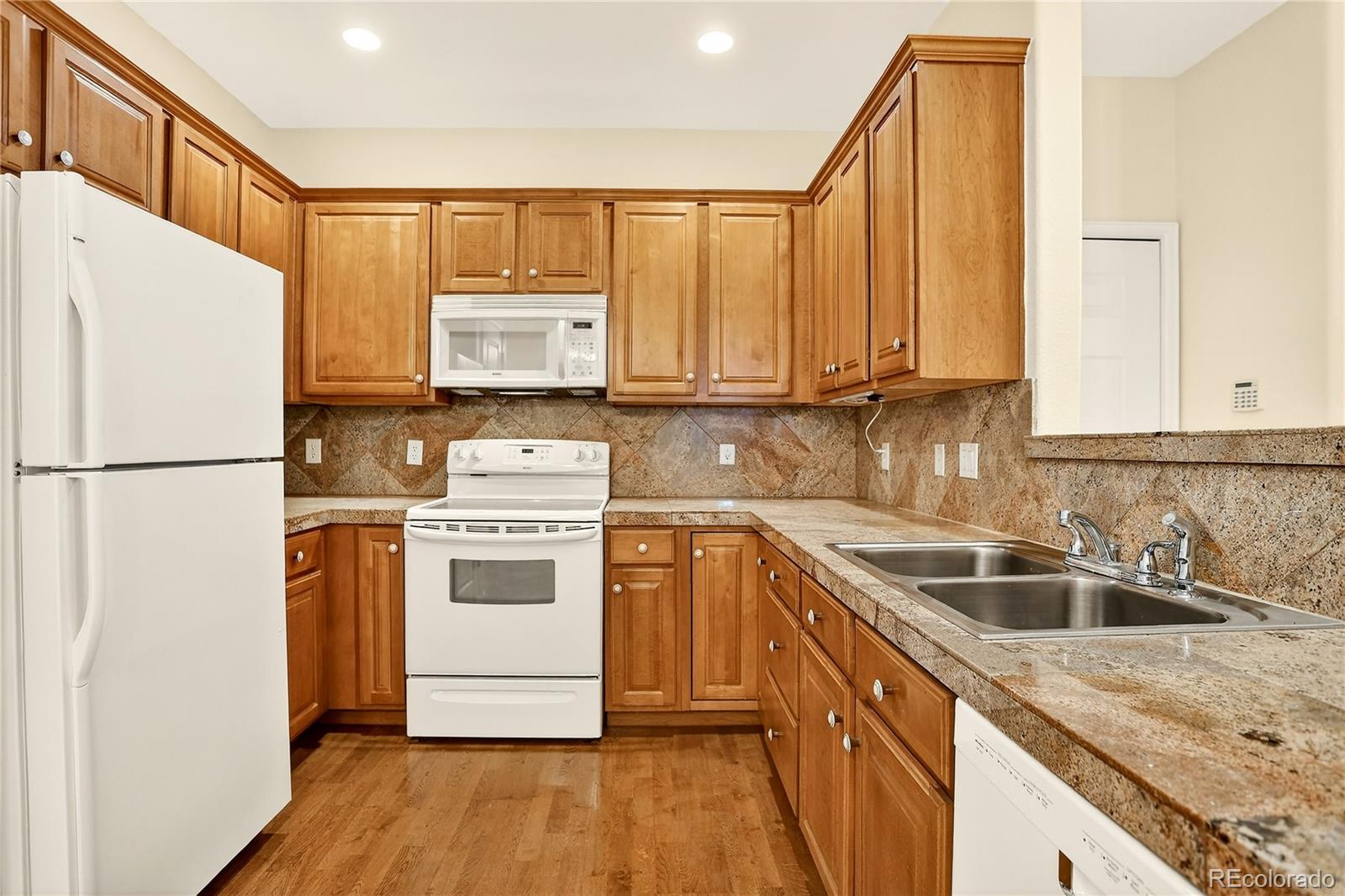 MLS Image #15 for 8039  lee drive,arvada, Colorado