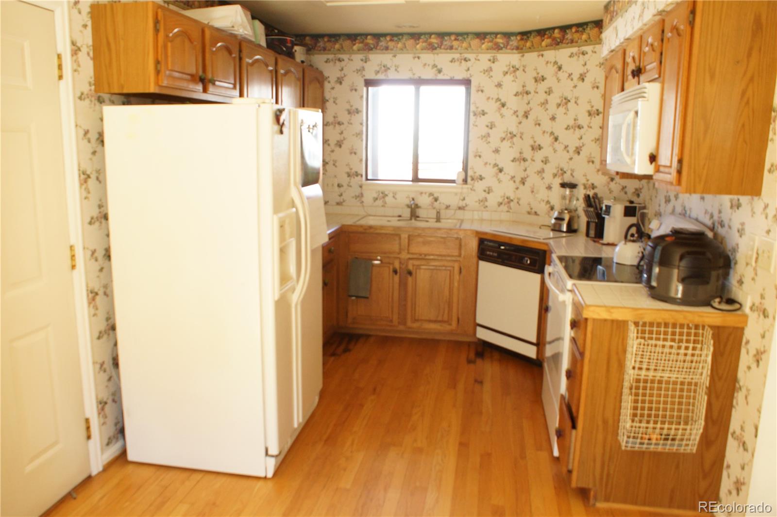 MLS Image #2 for 11183 e baltic place,aurora, Colorado