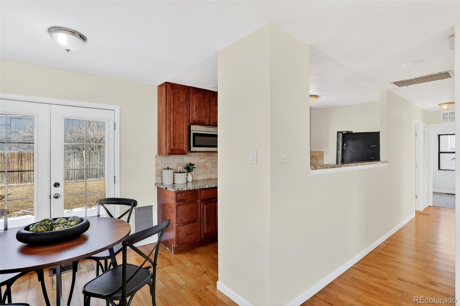 MLS Image #12 for 2836 s grape way,denver, Colorado