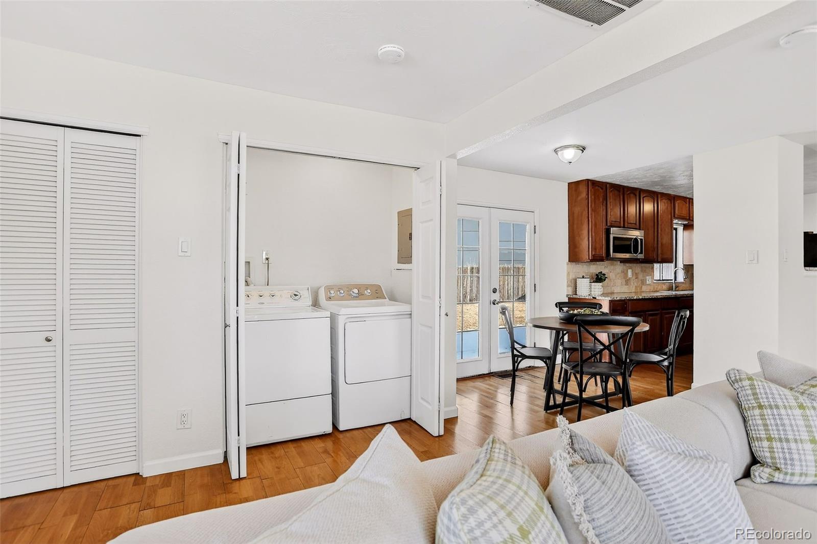 MLS Image #25 for 2836 s grape way,denver, Colorado